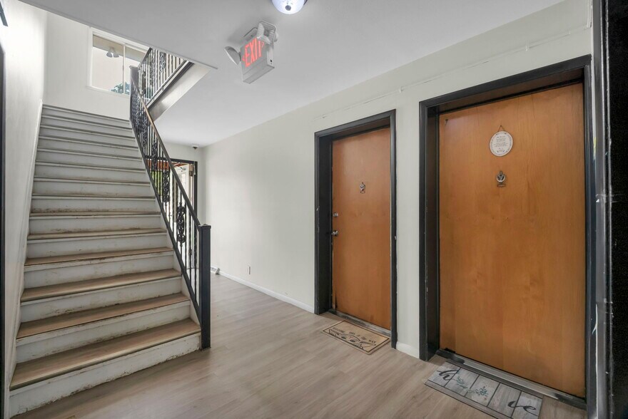 More Photos Of 818-850 S Green Rd, South Euclid Apartments For Sale