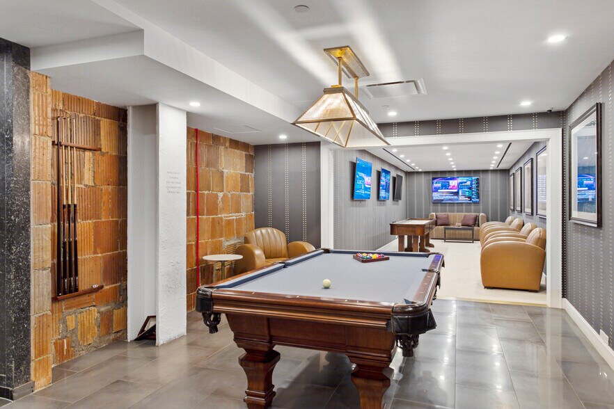 More Photos Of 40 Wall St, New York Office For Lease