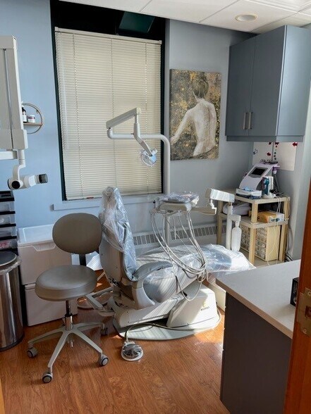 More Photos Of 50 E Washington St, Chicago Medical For Sale