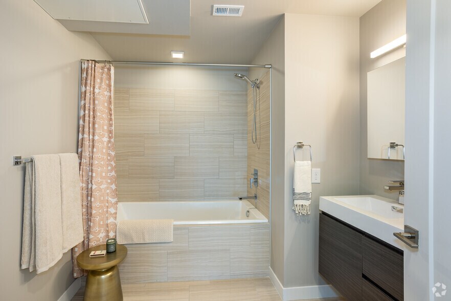More Photos Of 1515 Julian St, Denver Apartments For Lease