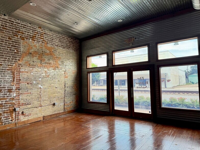 More Photos Of 117 Saint Joseph Ave, Brewton Restaurant For Sale