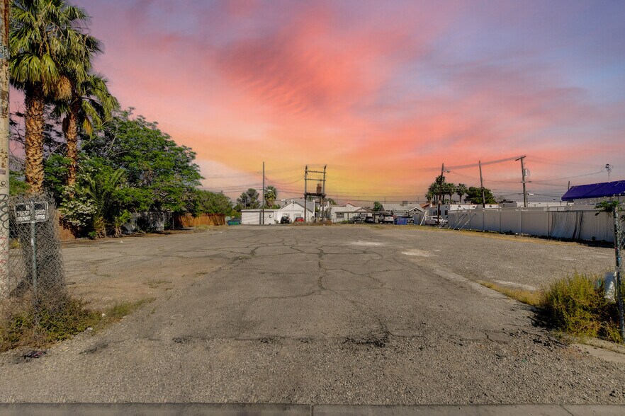 More Photos Of 615 S Las Vegas Blvd, Las Vegas Land For Sale
