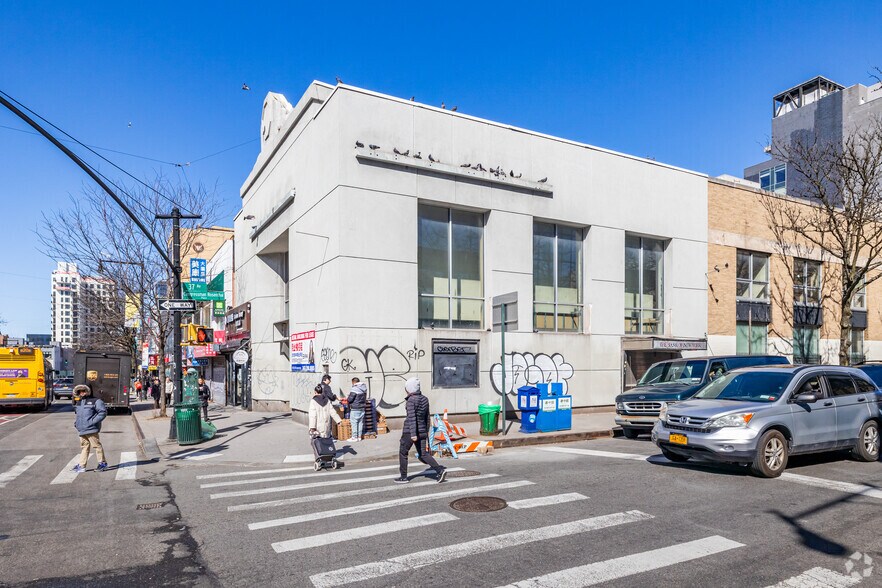 More Photos Of 36-61-36-63 Main St, Flushing Bank For Lease