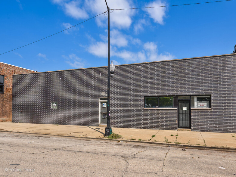 Primary Photo Of 2525 S Wabash Ave, Chicago Industrial For Sale