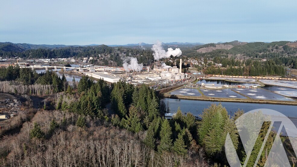 More Photos Of 330 S Bay Rd, Toledo Land For Sale