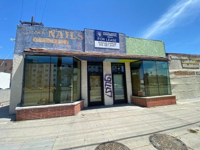 Primary Photo Of 5128 Vineland Ave, North Hollywood Storefront For Lease