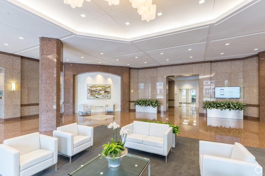 More Photos Of 2355 Dulles Corner Blvd, Herndon Office For Lease
