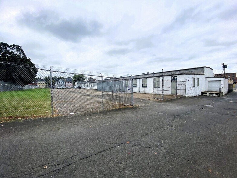 More Photos Of 480 Lalor St, Trenton Warehouse For Lease