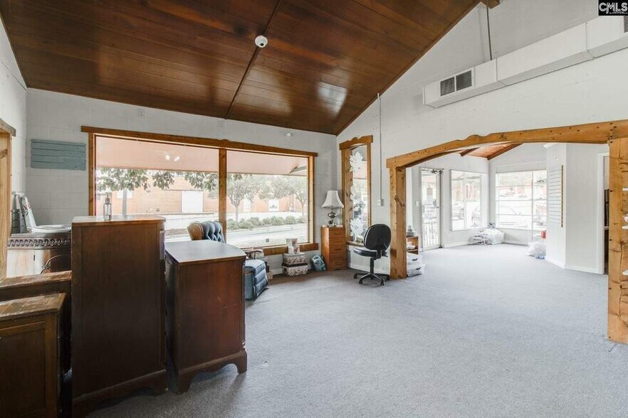 More Photos Of 750 Russell St, Orangeburg Freestanding For Sale