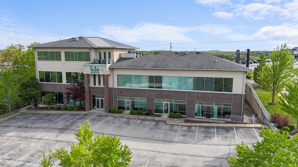 More Photos Of 2265 Bagnell Dam Blvd, Lake Ozark Office For Sale