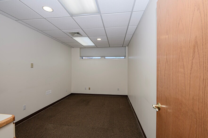 More Photos Of 213 Chestnut St, Nutley Office For Sale