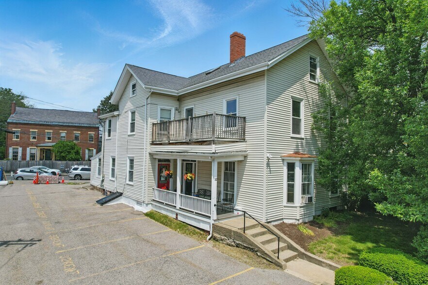 Primary Photo Of 32 Kent St, Brookline Medical For Lease