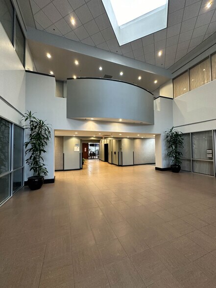 More Photos Of 100 Medical Center Blvd, Conroe Medical For Lease