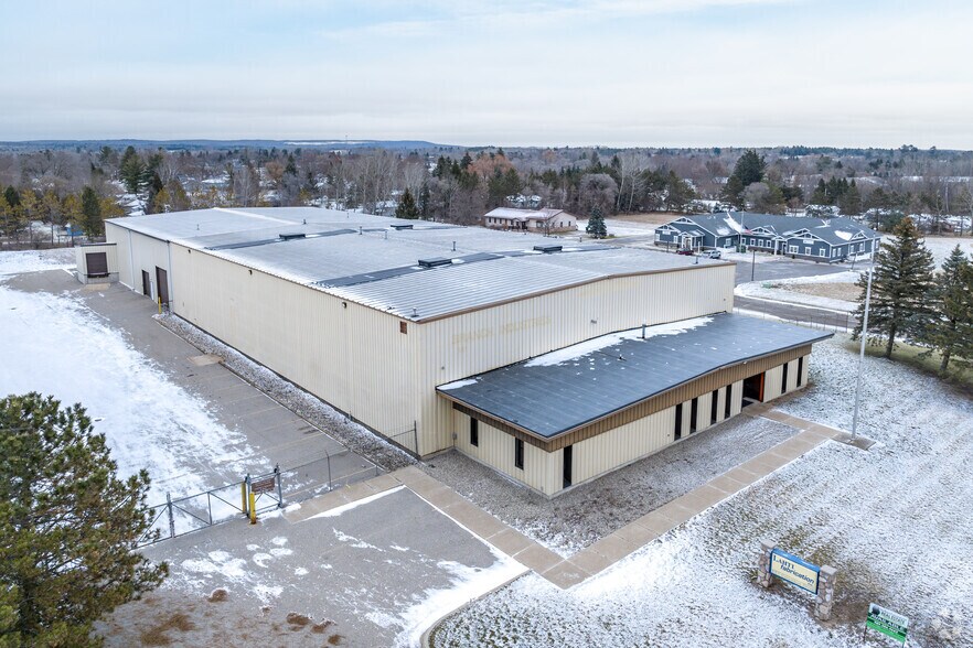 More Photos Of 651 Columbus Ave, West Branch Warehouse For Lease