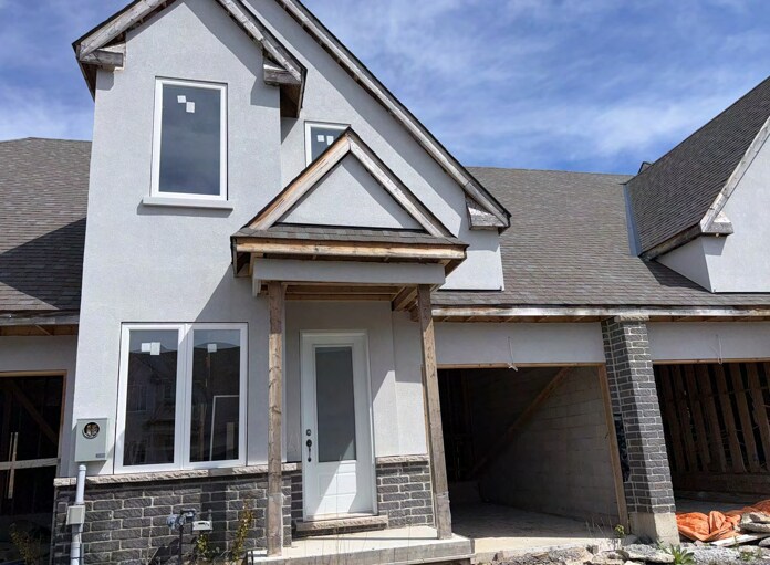 More Photos Of 2700 Mewburn Rd, Niagara Falls Apartments For Sale