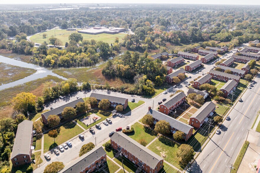 More Photos Of 3817 George Washington Hwy, Portsmouth Apartments For Sale