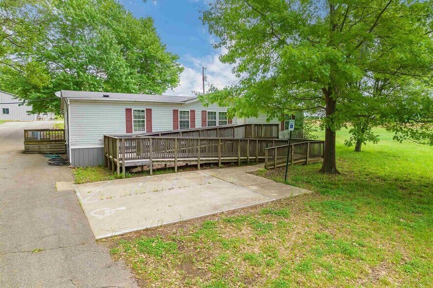 More Photos Of 59 Luray -1, Beech Bluff Religious Facility For Sale