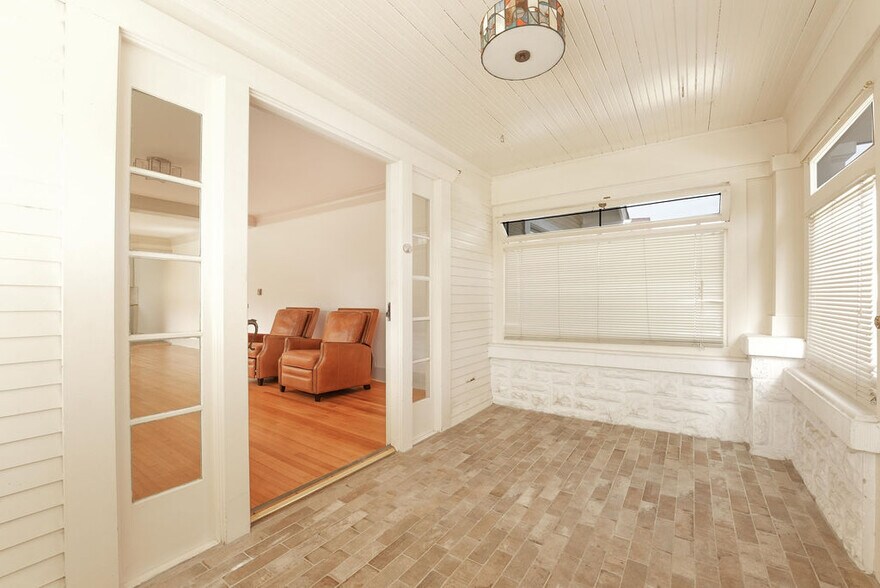 More Photos Of 361 Gladys Ave, Long Beach Multifamily For Sale