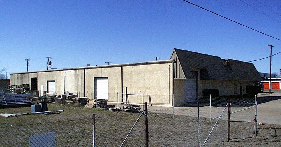 More Photos Of 803 Gemini Ave, Duncanville Light Distribution For Sale