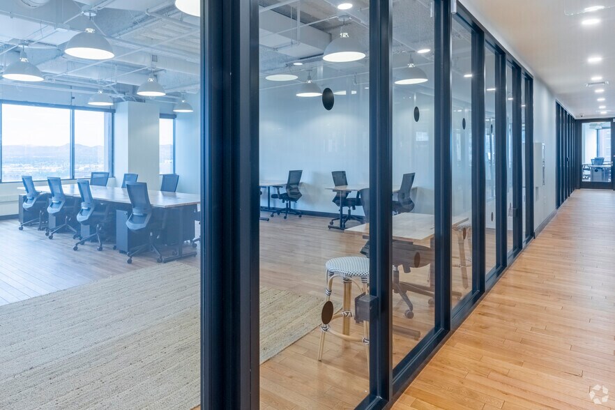 More Photos Of 1560 Broadway, Denver Coworking Space