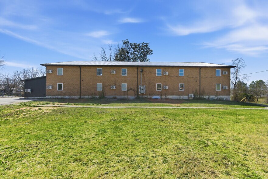 More Photos Of 301 Mount Vernon Blvd, Mount Vernon Apartments For Sale