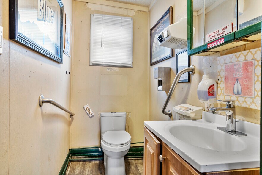 More Photos Of 2222 Macdade Blvd, Holmes Specialty For Sale