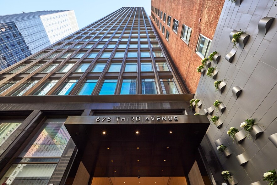 More Photos Of 675 Third Ave, New York Office For Lease
