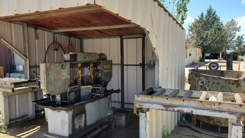 More Photos Of 41614 102nd St E, Palmdale Industrial For Lease