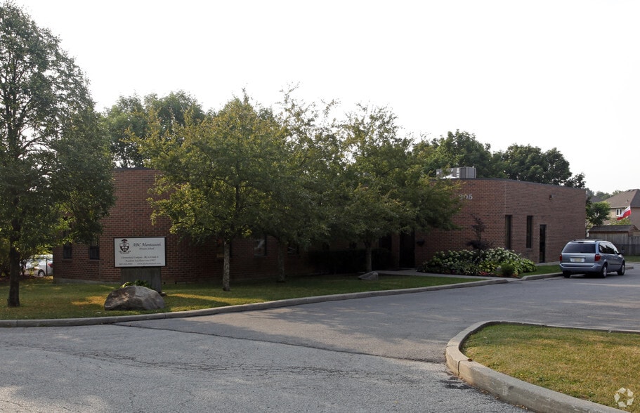 Primary Photo Of 305 Matheson Blvd E, Mississauga Flex For Sale