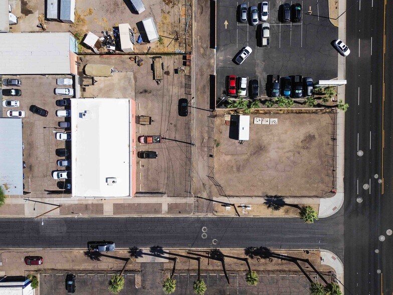 More Photos Of 718 W Polk St, Phoenix Manufacturing For Sale