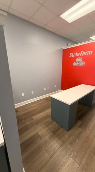 More Photos Of 42605-42681 Hwy 27, Davenport General Retail For Lease