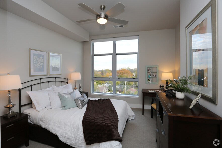 More Photos Of 4175 N Oakland Ave, Shorewood Multifamily For Sale