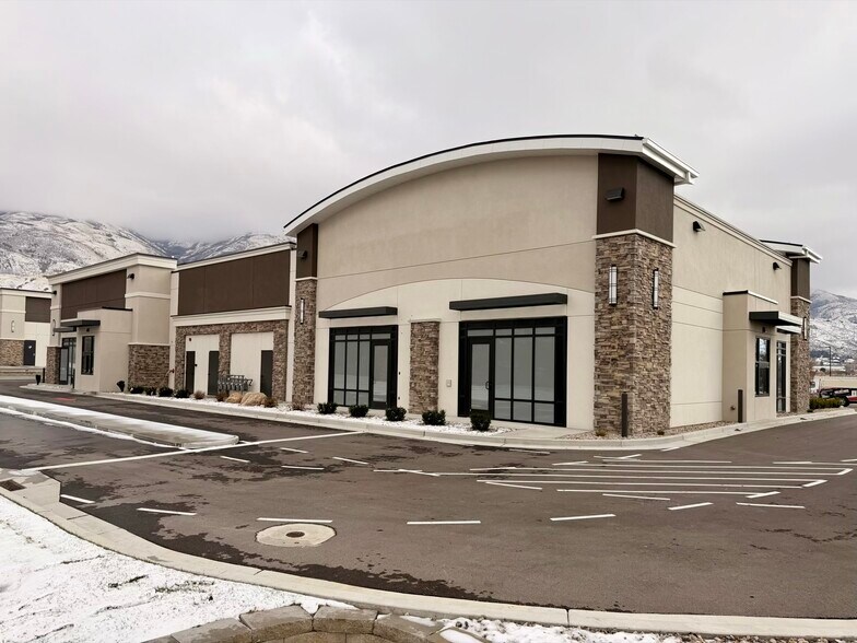 More Photos Of 450 W 1100 S, Brigham City General Retail For Lease