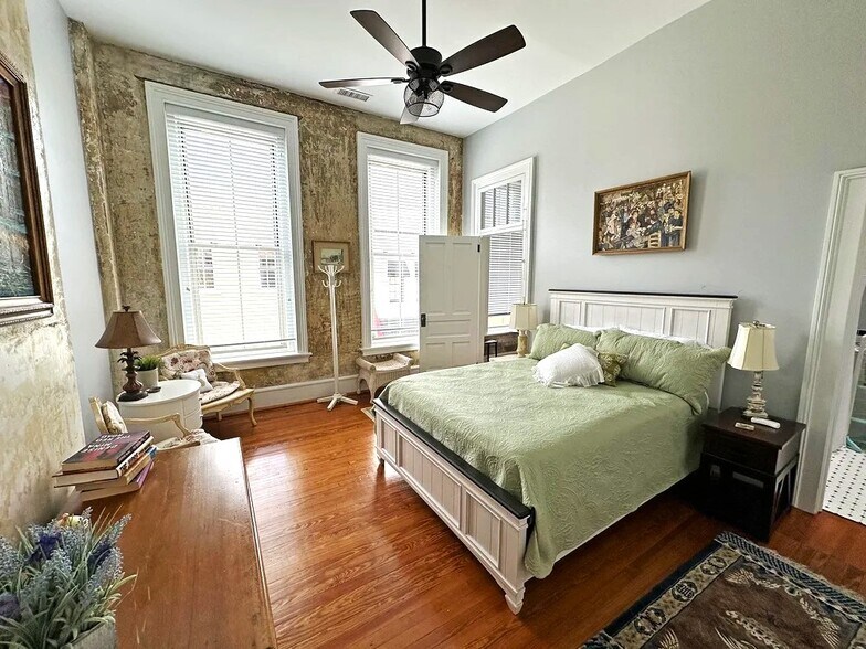 More Photos Of 1110 Caldwell St, Newberry Lodge Meeting Hall For Sale