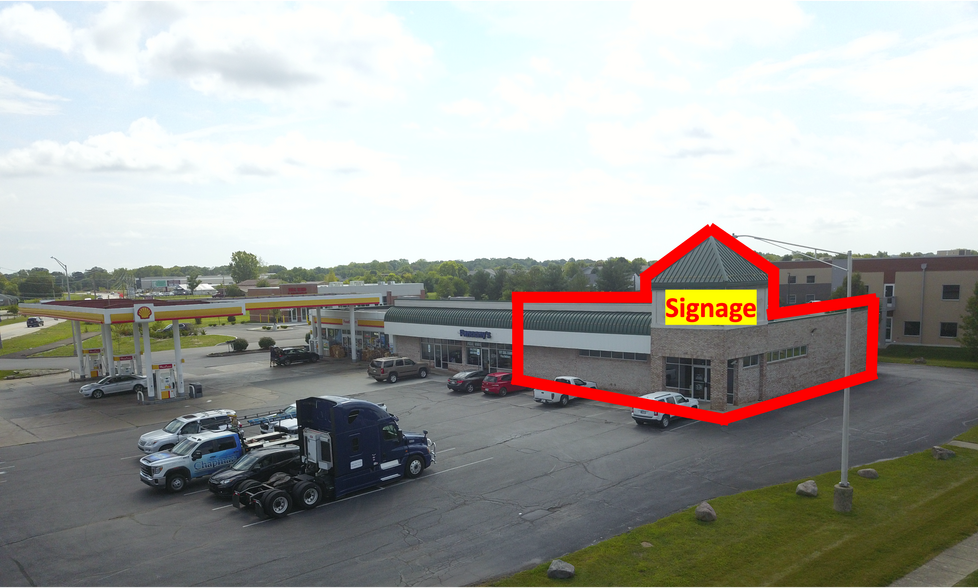 Primary Photo Of 1447 E Main St, Brownsburg Unknown For Lease