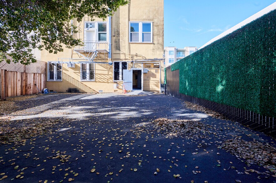 More Photos Of 709-711 S B St, San Mateo Storefront For Sale