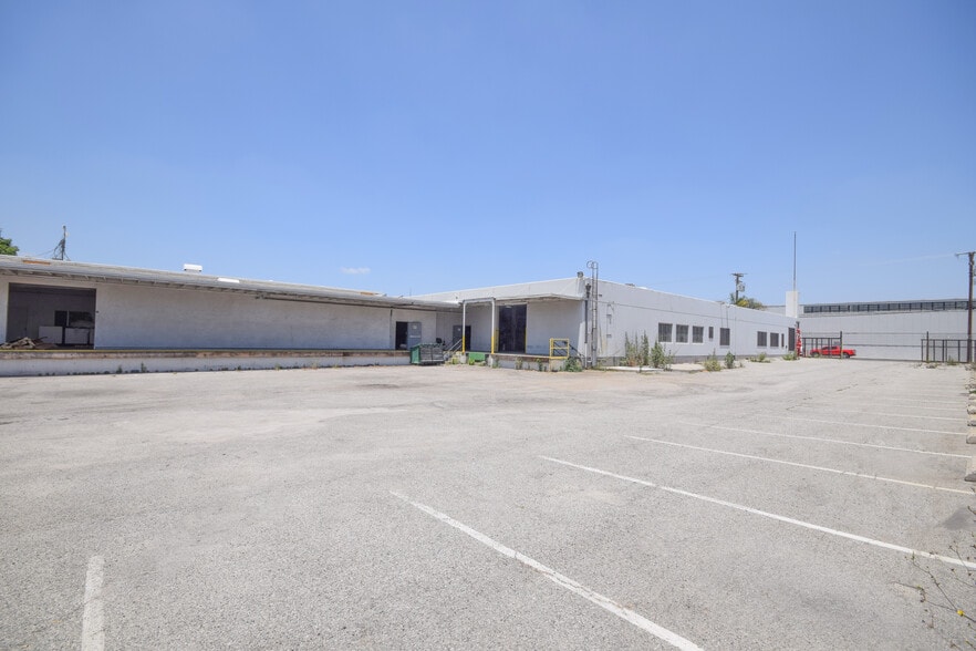 More Photos Of 2300 E 49th St, Vernon Manufacturing For Lease