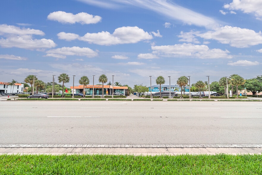 More Photos Of 1440 S Federal Hwy, Fort Lauderdale Auto Dealership For Sale