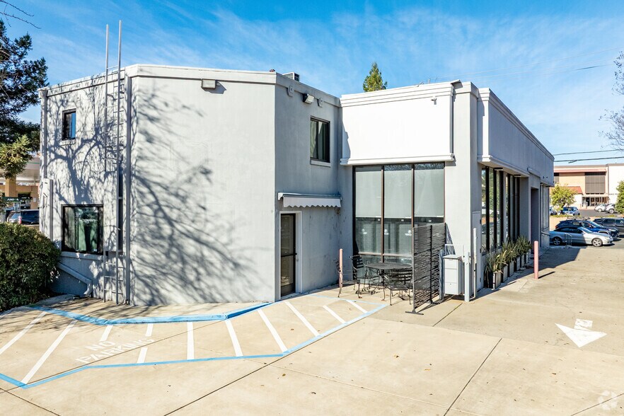 More Photos Of 635 Ygnacio Valley Rd, Walnut Creek Freestanding For Sale