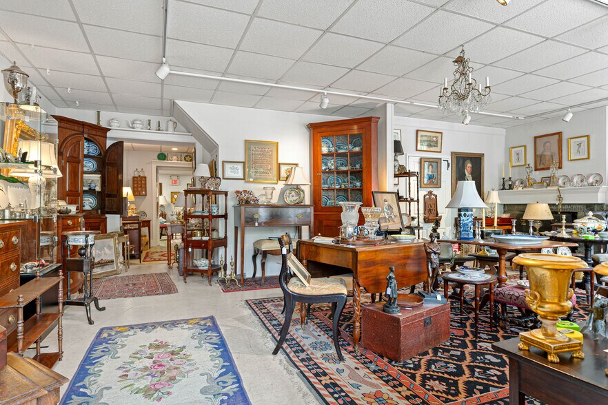 More Photos Of 1510 Bethlehem Pike, Flourtown Storefront Retail Residential For Sale