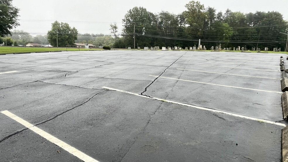 More Photos Of 4700 Old Walkertown Rd, Winston-Salem Religious Facility For Sale