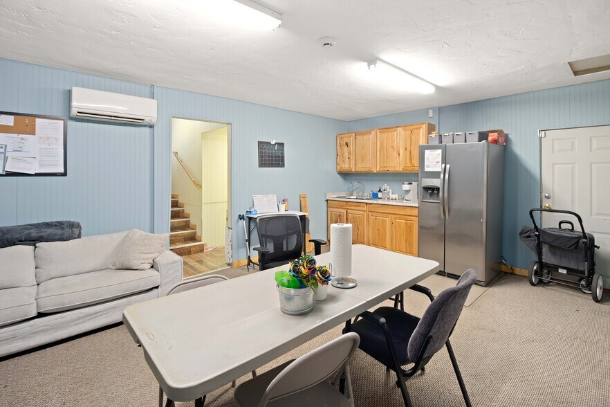 More Photos Of 315 E 1st St, Parachute Freestanding For Sale