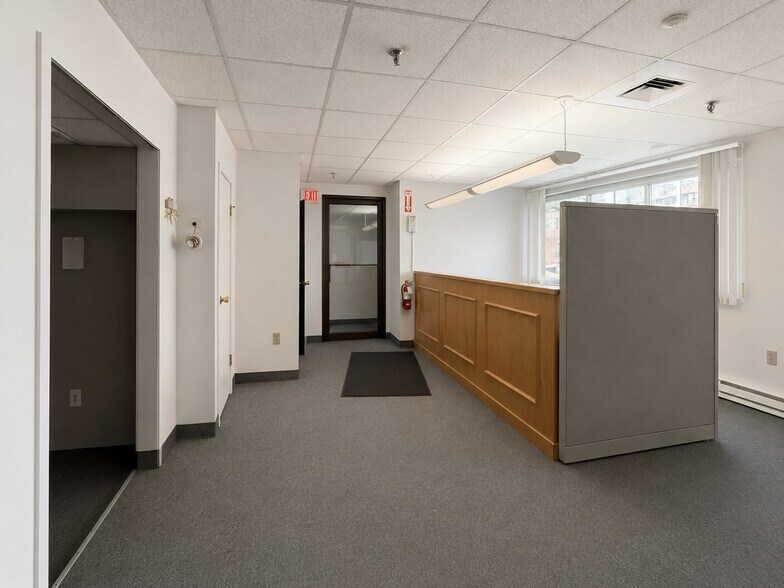 More Photos Of 7 Henry St, Worcester Light Manufacturing For Sale