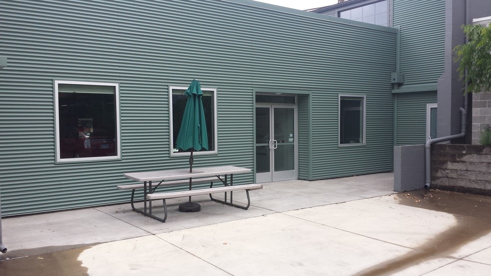 More Photos Of 2544 NW Upshur St, Portland Loft Creative Space For Sale