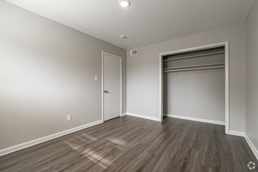 More Photos Of 5201 Geyer Springs Rd, Little Rock Apartments For Sale