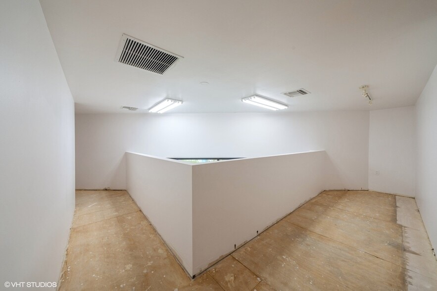 More Photos Of 3333 20th St, Vero Beach Medical For Sale