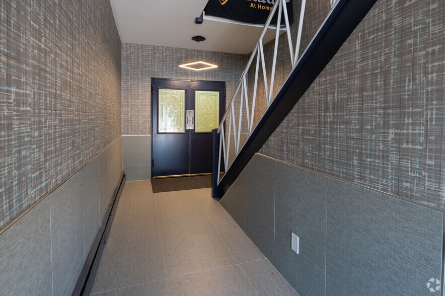 More Photos Of 130 S Easton Rd, Glenside Office Residential For Sale