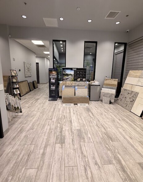 More Photos Of 39301 Badger St, Palm Desert Warehouse For Sale