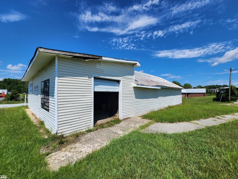 More Photos Of 25 Weeks Dr, Roxboro Warehouse For Sale