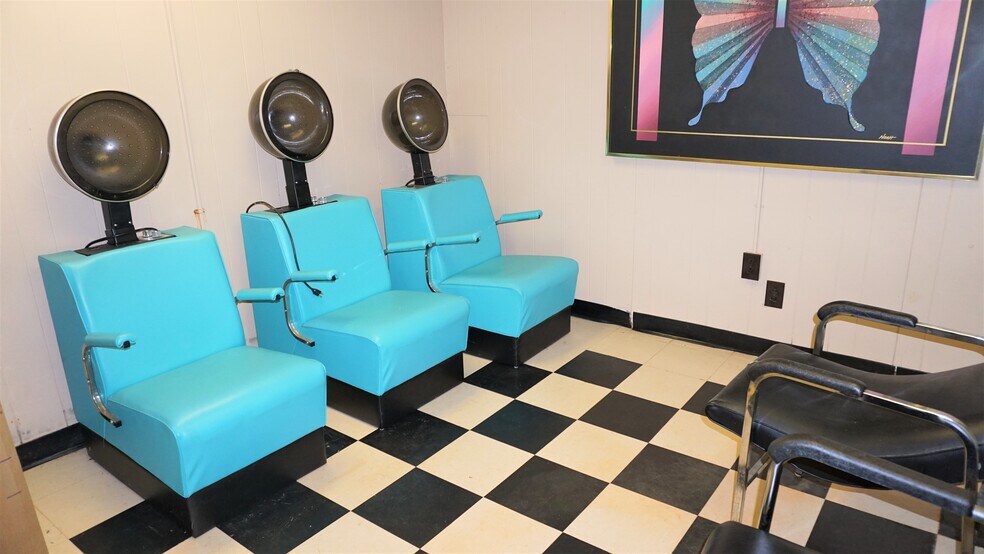 More Photos Of 2589 Tilson Rd, Decatur Religious Facility For Lease